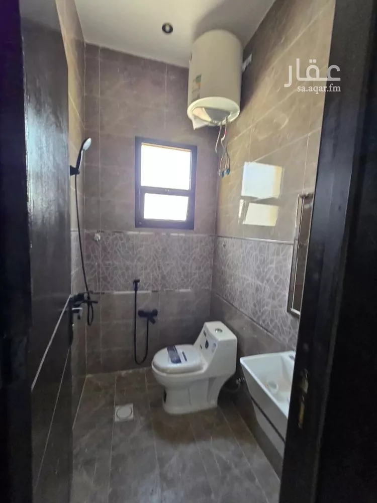 Floor for Sale in Riyadh Ash Sharq 7