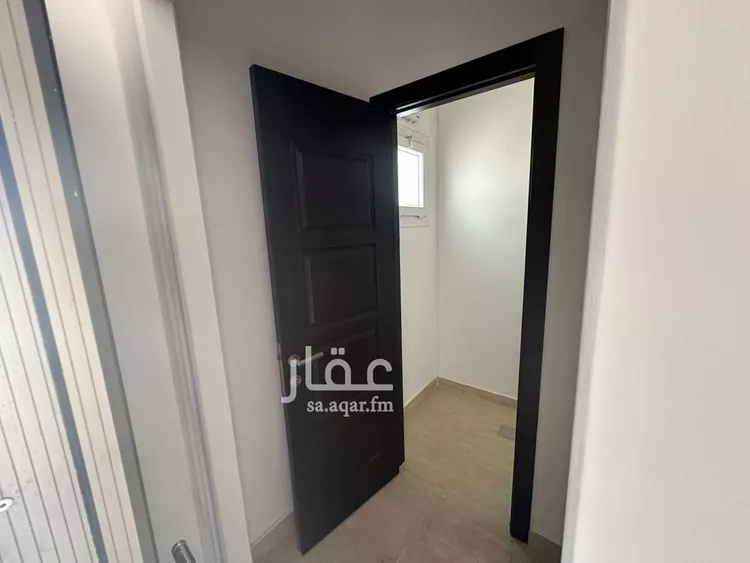 فيلا للإيجار في شارع أبي الغنائم الكتان, حي مطار الملك خالد الدولي, مدينة الرياض, منطقة الرياض صورة 2