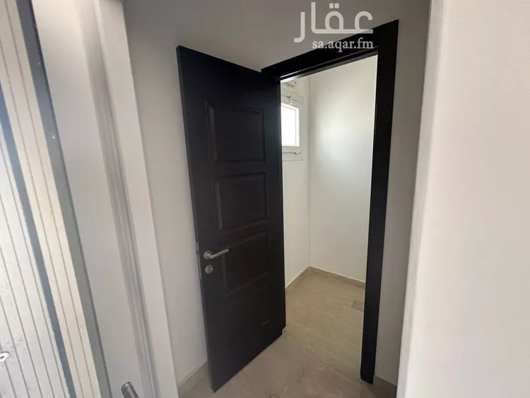 فيلا للإيجار في شارع أبي الغنائم الكتان, حي مطار الملك خالد الدولي, مدينة الرياض, منطقة الرياض صورة 2