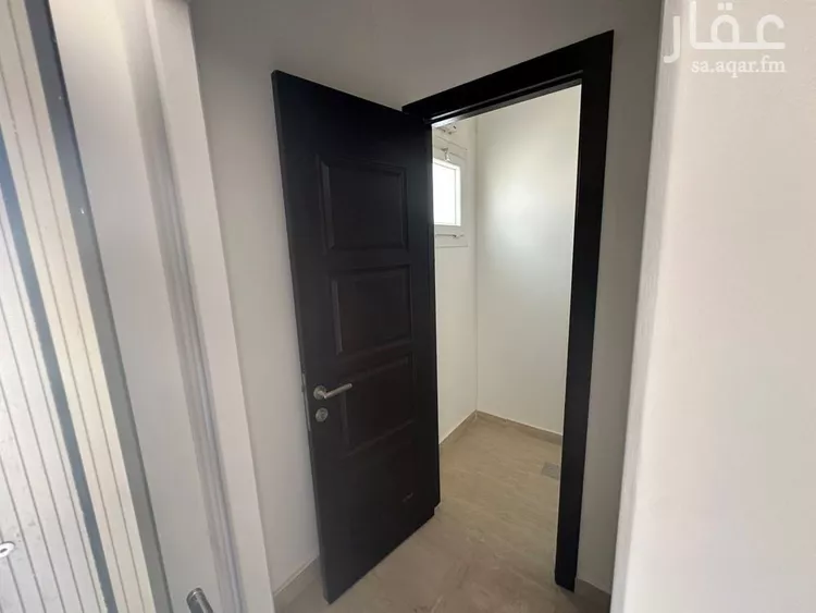 فيلا للإيجار في شارع أبي الغنائم الكتان, حي مطار الملك خالد الدولي, مدينة الرياض, منطقة الرياض صورة 2