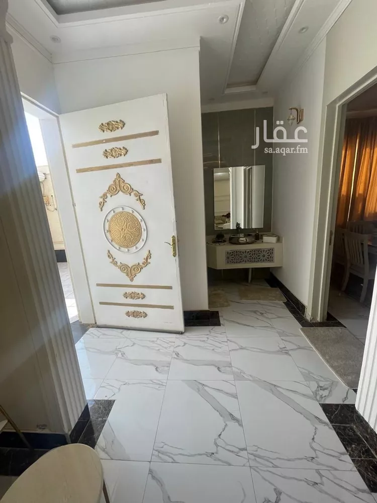 فيلا للبيع في شارع الحسين بن خالوية, حي المهدية, مدينة الرياض, منطقة الرياض صورة 5