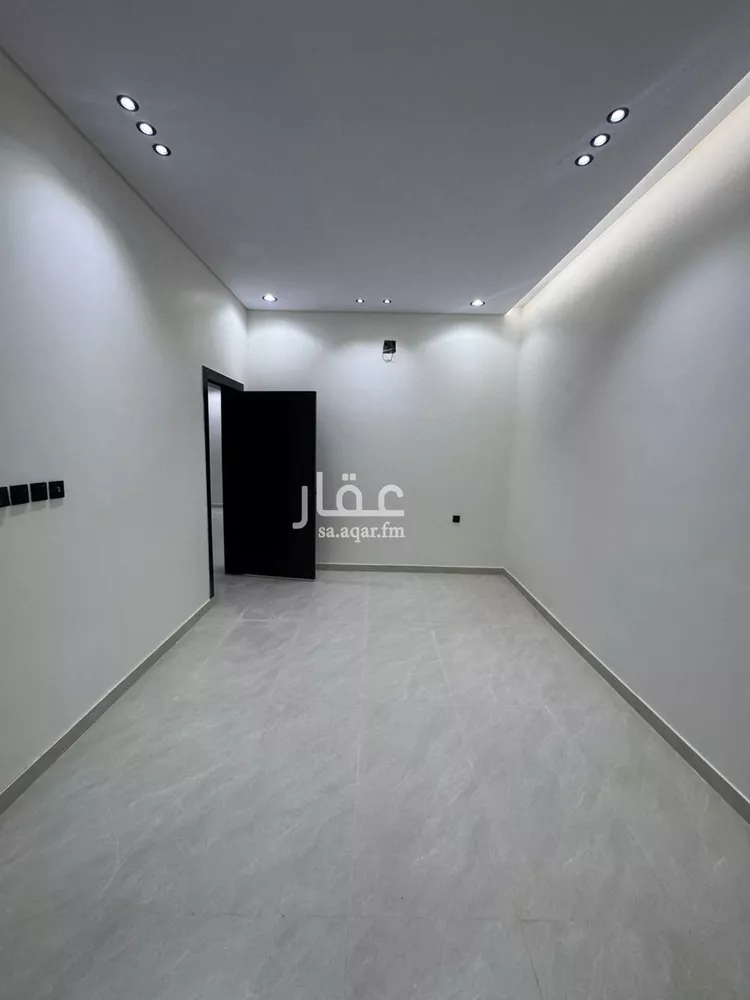 دور للبيع في شارع الرايه, حي الندوة, مدينة الرياض, منطقة الرياض صورة 2