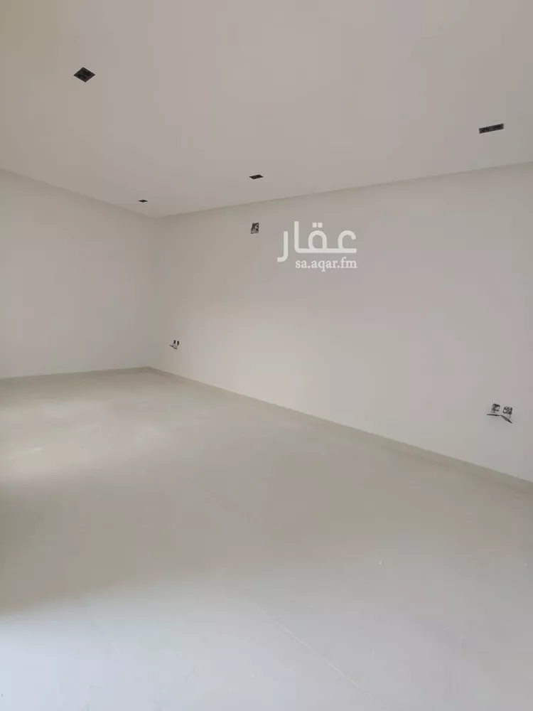 فيلا للبيع في شارع ابن الصقر, حي الخليج, مدينة الرياض, منطقة الرياض صورة 2