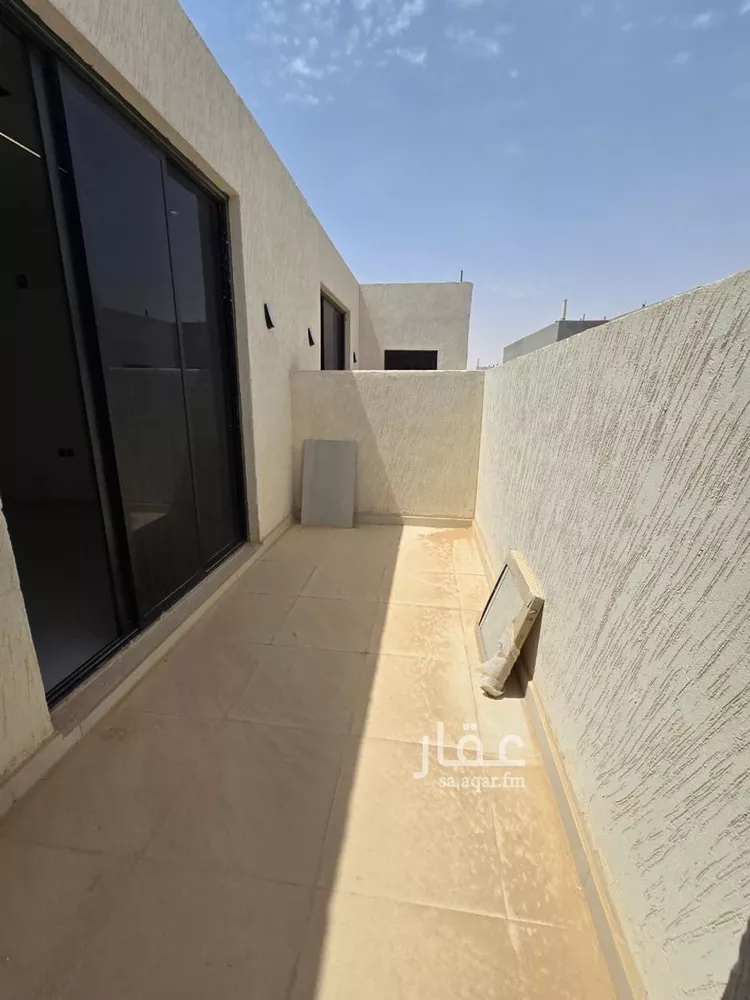 Floor for Sale in Riyadh Ash Sharq 14