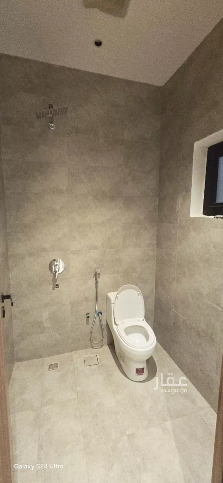 Floor for Sale in Riyadh Ar Rimal 14