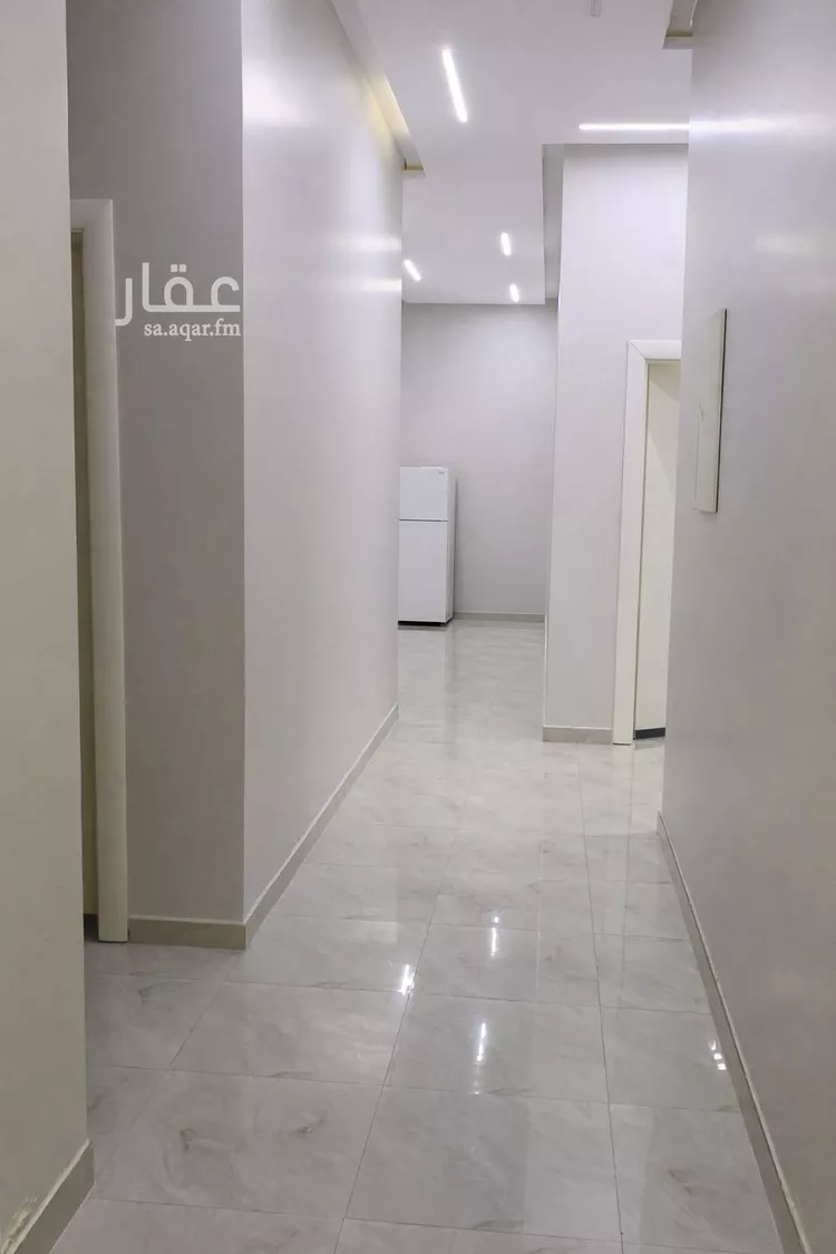 فيلا للبيع في شارع عزت خطاب, حي الرمال, مدينة الرياض, منطقة الرياض صورة 4