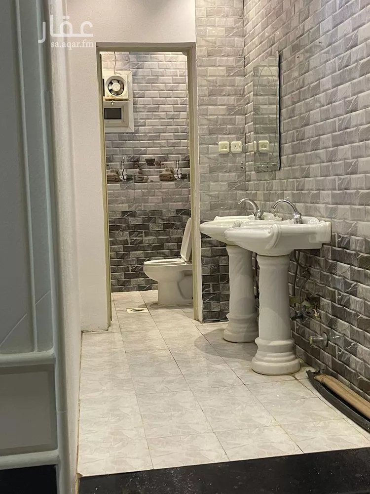 Villa for Sale in Riyadh Al Qadisiyah 17