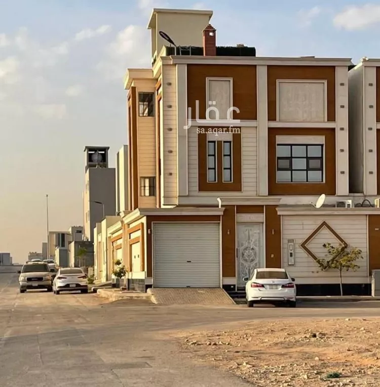 فيلا للبيع في شارع الحسين بن خالوية, حي المهدية, مدينة الرياض, منطقة الرياض صورة 2