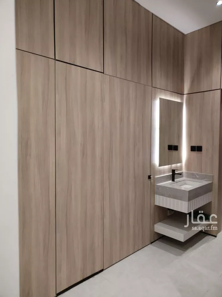 Floor for Sale in Riyadh Al Janadriyah صورة 2