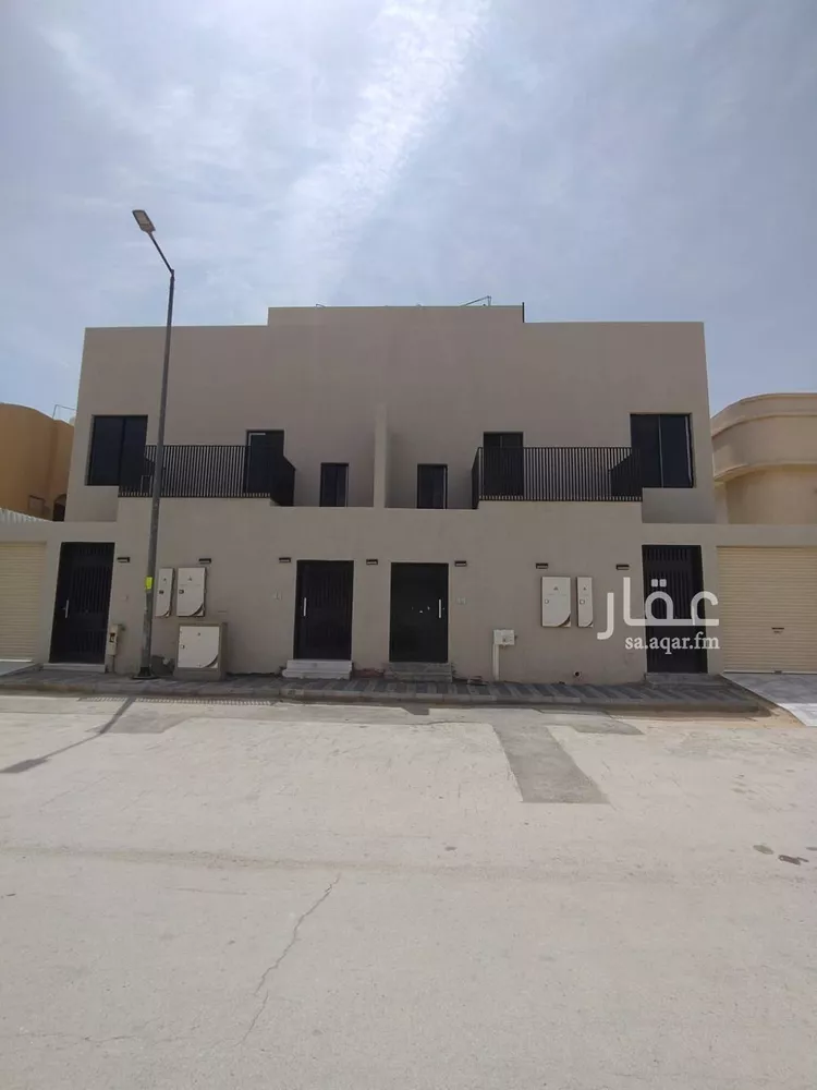 Floor for Sale in Riyadh Al Khaleej