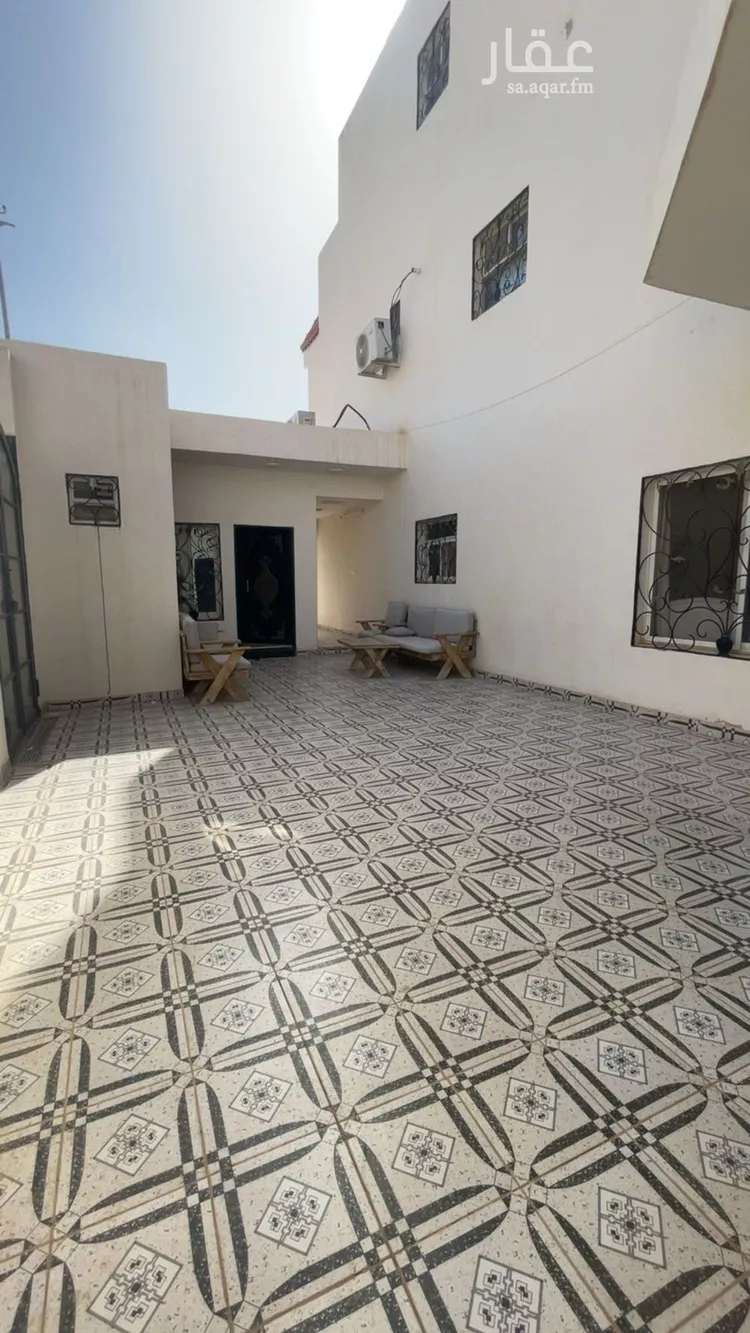 فيلا للبيع في شارع جبل سلمى, حي القادسية, مدينة الرياض, منطقة الرياض صورة 3