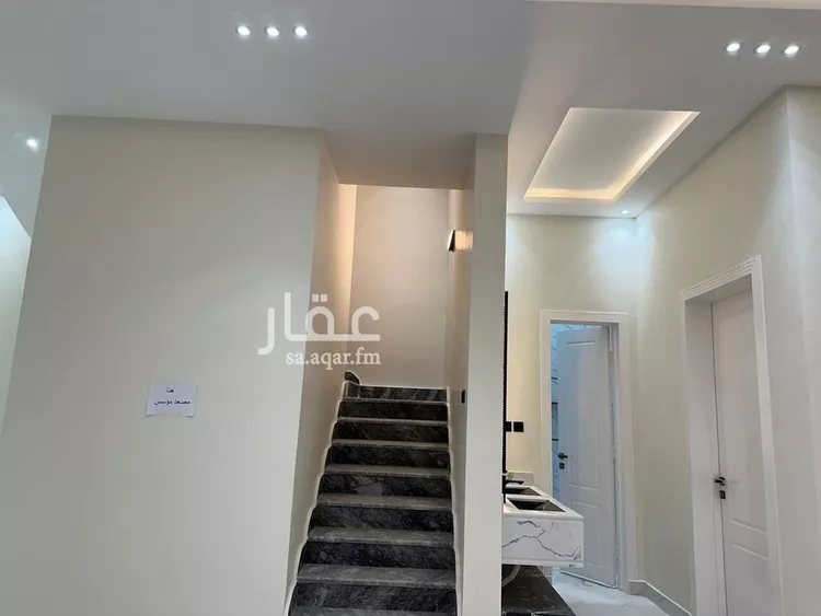 دور للبيع في شارع عمر ابن حبيب , حي الجنادرية, مدينة الرياض, منطقة الرياض صورة 5