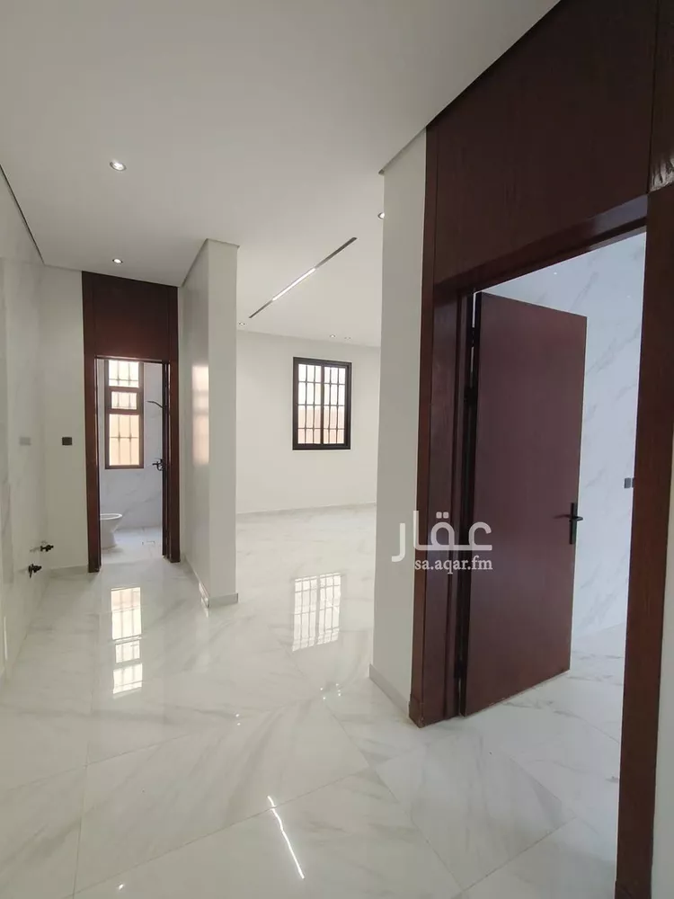 دور للبيع في شارع أبي الفتوح الهمذاني, حي الخليج, مدينة الرياض, منطقة الرياض صورة 5