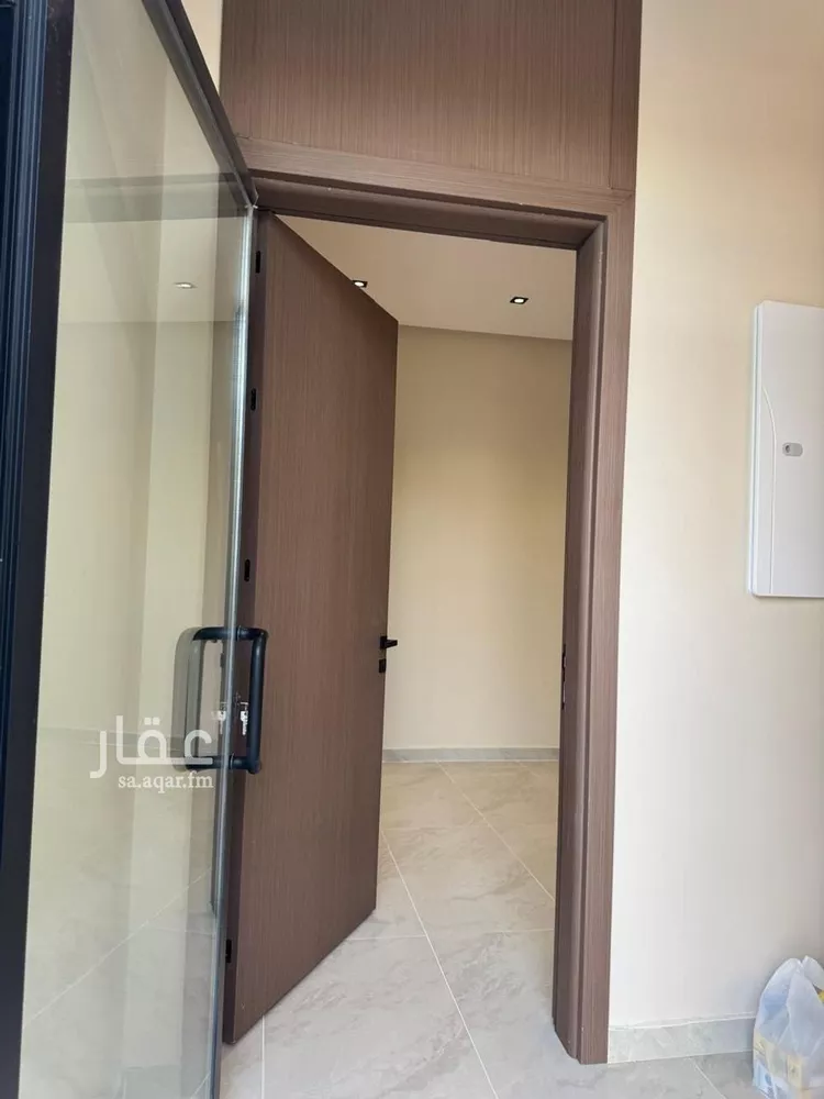 دور للبيع في شارع 4 المعيزيلة, حي المعيزيلة, مدينة الرياض, منطقة الرياض صورة 3