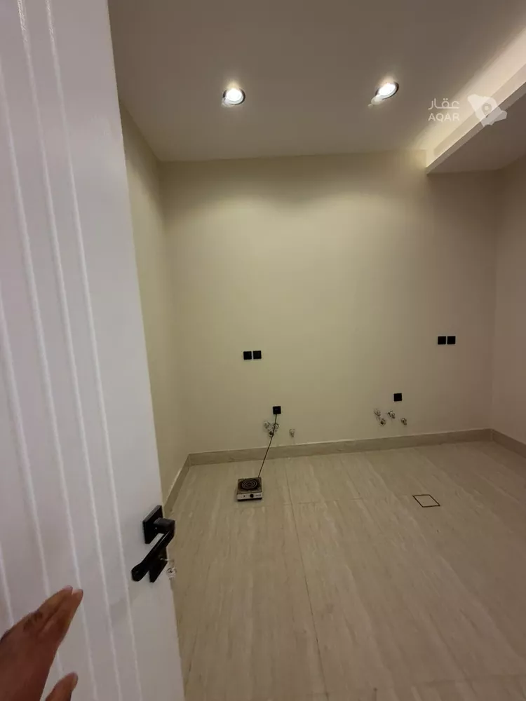 فيلا للبيع في شارع جبل فرقان, حي القادسية, مدينة الرياض, منطقة الرياض 11