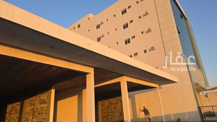 محل للإيجار في شارع عبدالله بن عياس, حي المصيف, مدينة تبوك, منطقة تبوك صورة 3