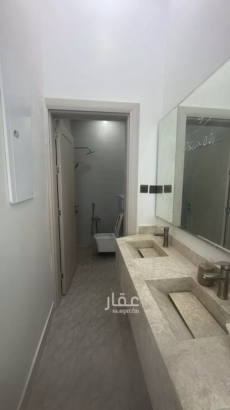 دور للبيع في شارع رقم 151, حي الجنادرية, مدينة الرياض, منطقة الرياض صورة 5