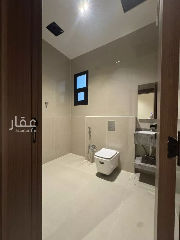 فيلا للبيع في شارع خالد بن سعيد, حي السلام, مدينة الرياض, منطقة الرياض صورة 2