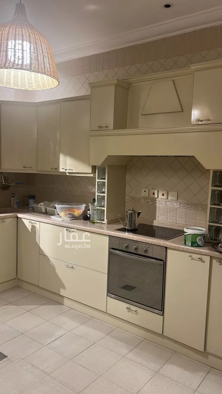 فيلا للبيع في شارع محمد آل عبدالقادر, حي الحمراء, مدينة الرياض, منطقة الرياض صورة 2