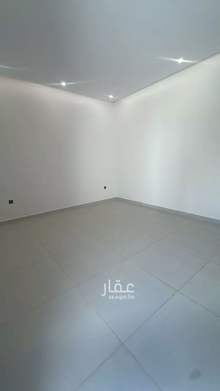 دور للبيع في شارع رقم 151, حي الجنادرية, مدينة الرياض, منطقة الرياض صورة 3