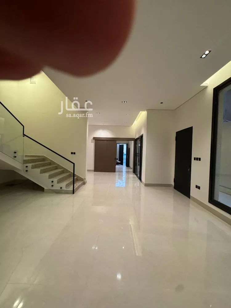 فيلا للبيع في شارع خالد بن سعيد, حي السلام, مدينة الرياض, منطقة الرياض صورة 5