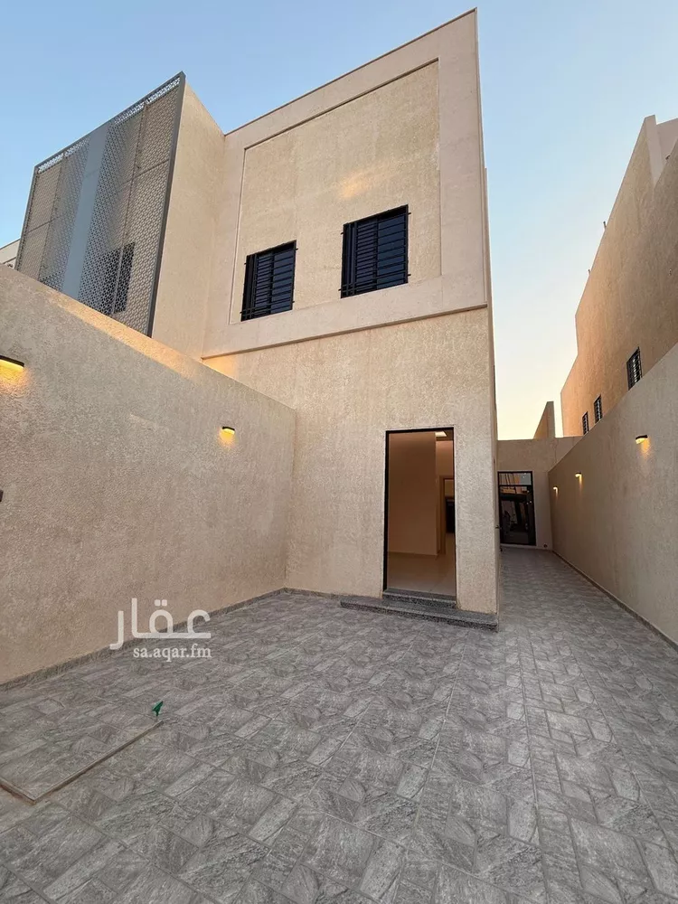دور للبيع في شارع رقم 151, حي الجنادرية, مدينة الرياض, منطقة الرياض صورة 2