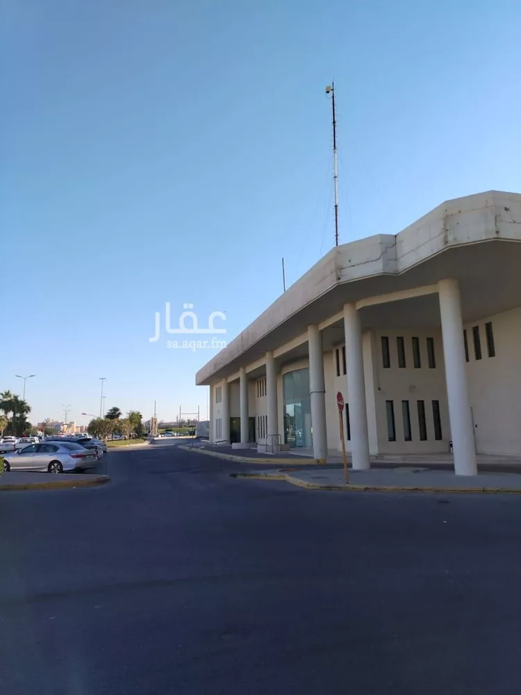محل للإيجار في شارع الملك عبدالعزيز ال سعود, حي العويمرية, مدينة الاحساء, المنطقة الشرقية