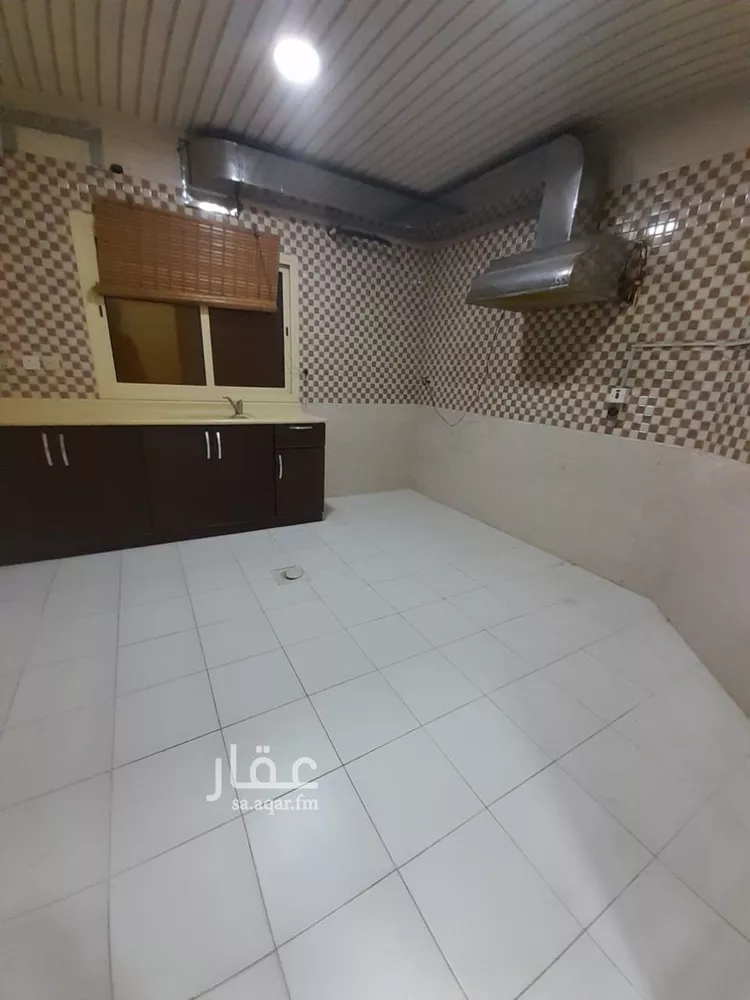 شقة للإيجار في شارع ابو المظفر البغدادي, حي منسوبي التعليم الأول, مدينة الاحساء, المنطقة الشرقية صورة 3