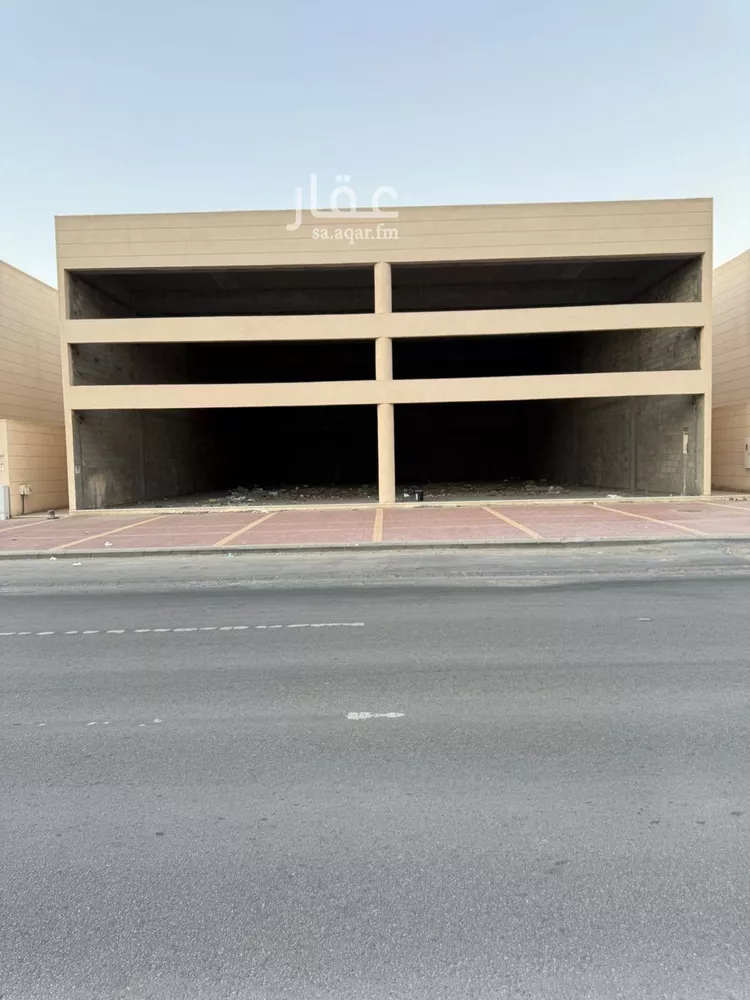 محل للإيجار في شارع طريق الهفوف - العقير, حي الصالحية, مدينة الاحساء, المنطقة الشرقية