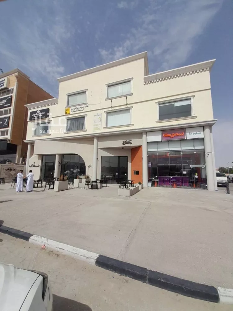 مكتب تجاري للإيجار في شارع ابو بحريه التراغمي, حي الرويضة, مدينة الاحساء, المنطقة الشرقية