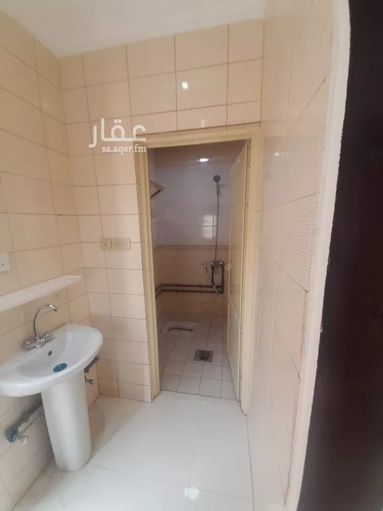 شقة للإيجار في شارع سعيد بن العاص, حي العزيزية الثاني, مدينة الاحساء, المنطقة الشرقية صورة 5