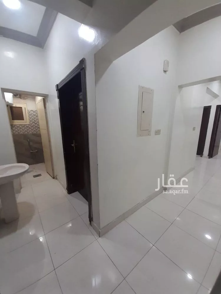 شقة للإيجار في شارع الامير نايف, حي الخالدية, مدينة الاحساء, المنطقة الشرقية صورة 3