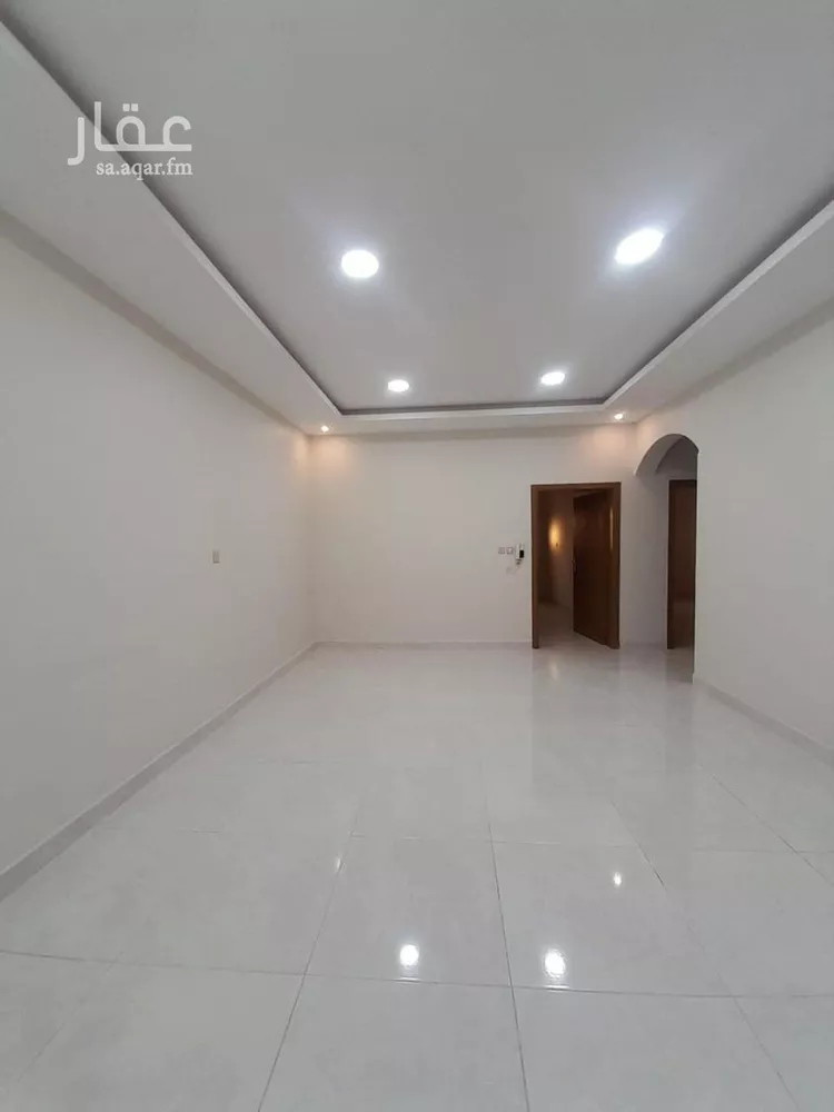 شقة للإيجار في شارع حسن المدني, حي الحمراء الثالث, مدينة الاحساء, المنطقة الشرقية صورة 3
