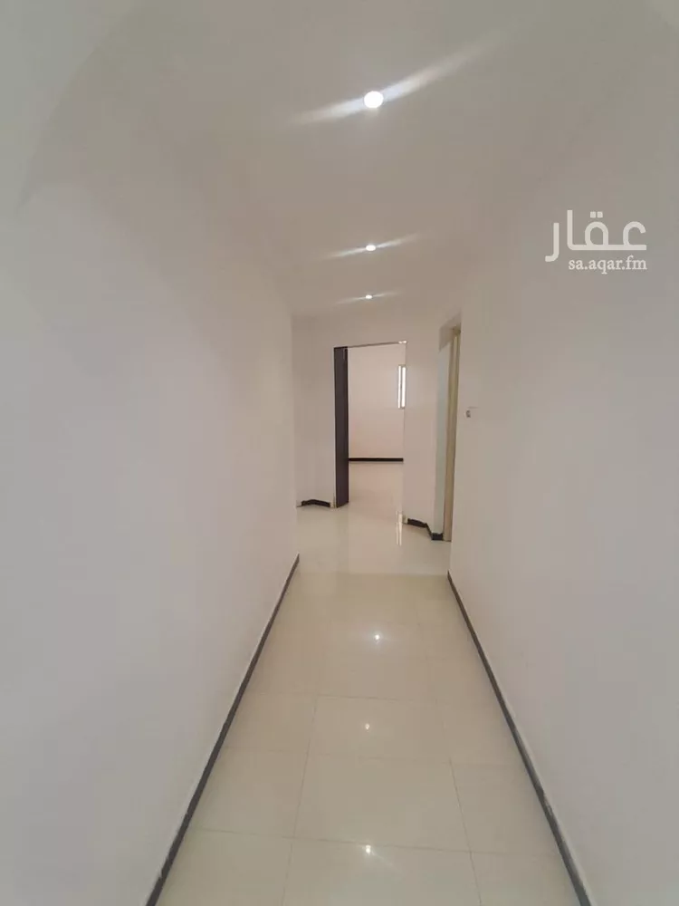 شقة للإيجار في شارع سعيد بن العاص, حي العزيزية الثاني, مدينة الاحساء, المنطقة الشرقية صورة 3