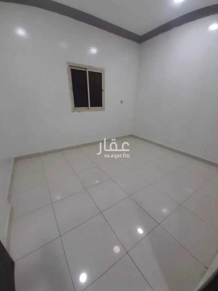 شقة للإيجار في شارع الامير نايف, حي الخالدية, مدينة الاحساء, المنطقة الشرقية صورة 4