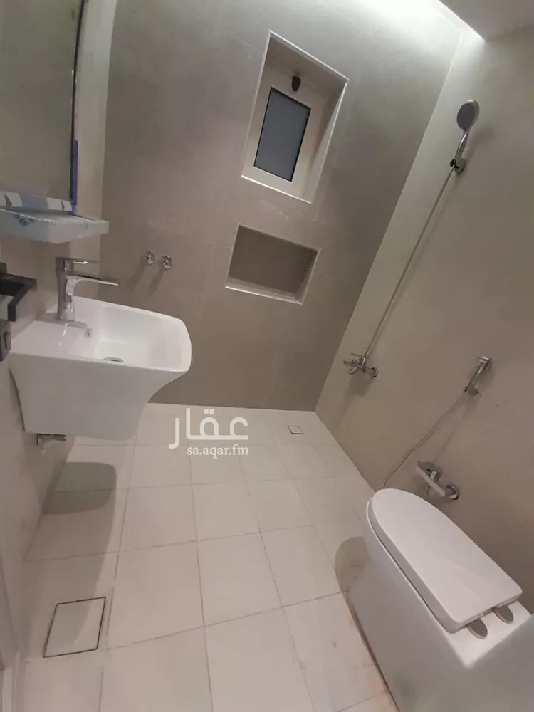 شقة للإيجار في شارع الجواد, حي الجامعيين, مدينة الاحساء, المنطقة الشرقية صورة 2