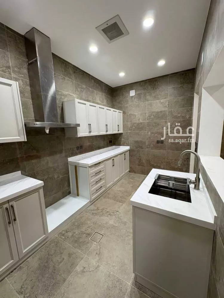 فيلا للإيجار في شارع شافع بن صالح, حي النرجس, مدينة الرياض, منطقة الرياض صورة 2