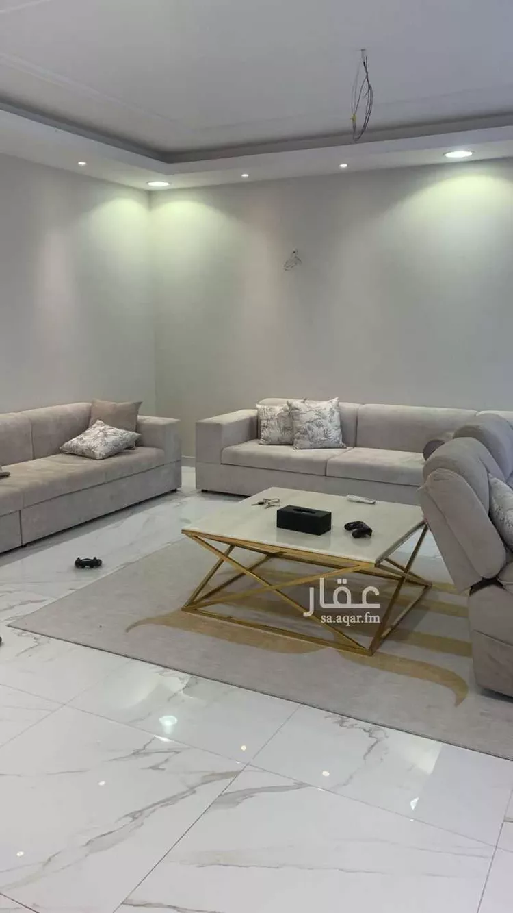 فيلا للبيع في شارع عبدالحق بن أبي شجاع, حي بدر, مدينة الرياض, منطقة الرياض صورة 2