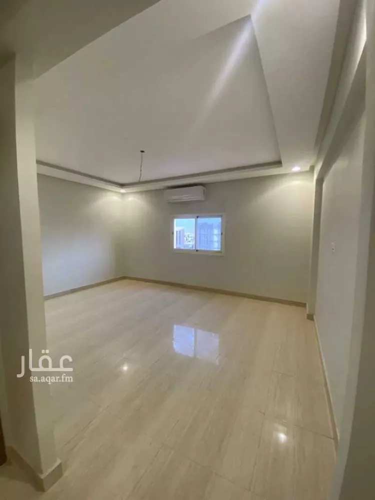 شقة للبيع في شارع محمد بن عباد, حي مطار الملك خالد الدولي, مدينة الرياض, منطقة الرياض 8