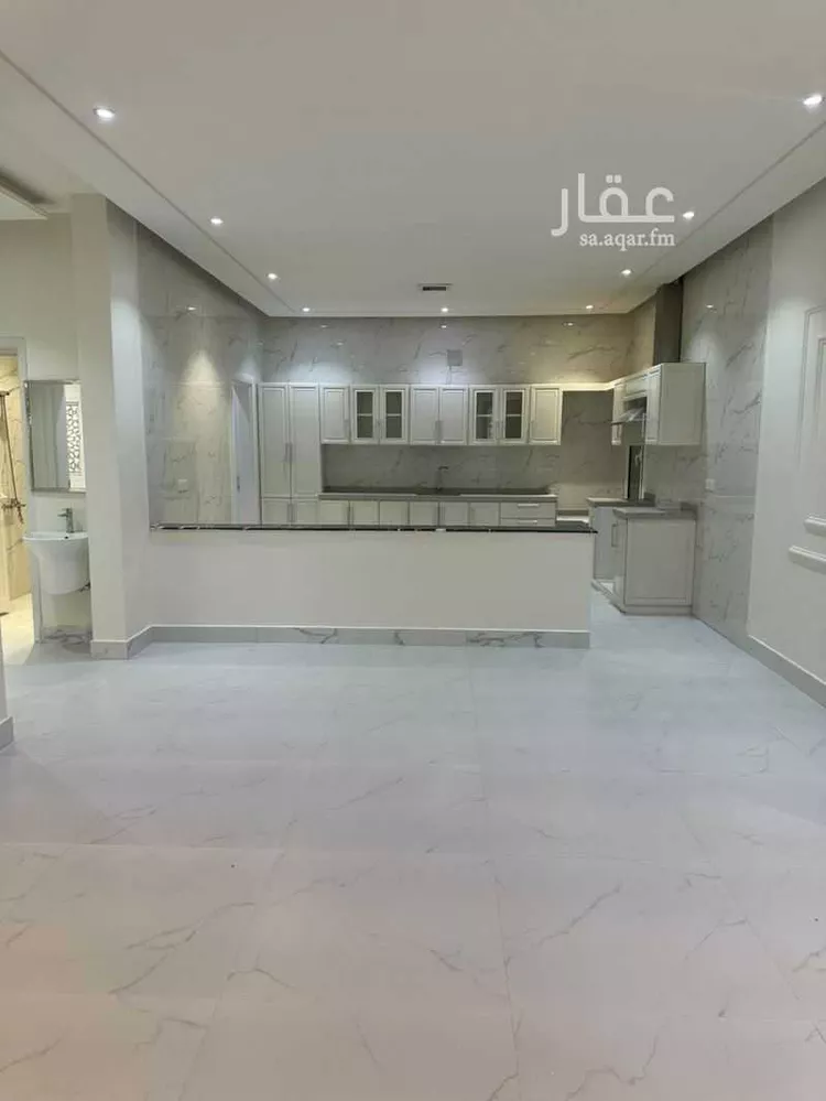 فيلا للبيع في شارع محمد بن عمر شيخان, حي العارض, مدينة الرياض, منطقة الرياض صورة 4