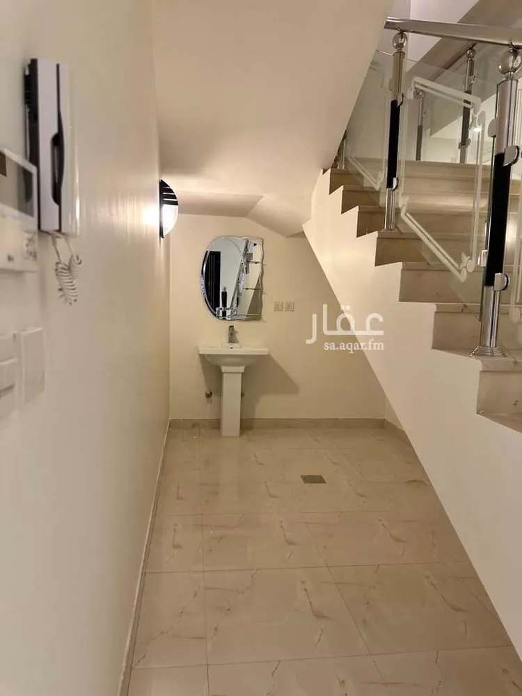 فيلا للإيجار في شارع السمرقندي, حي العارض, مدينة الرياض, منطقة الرياض صورة 3