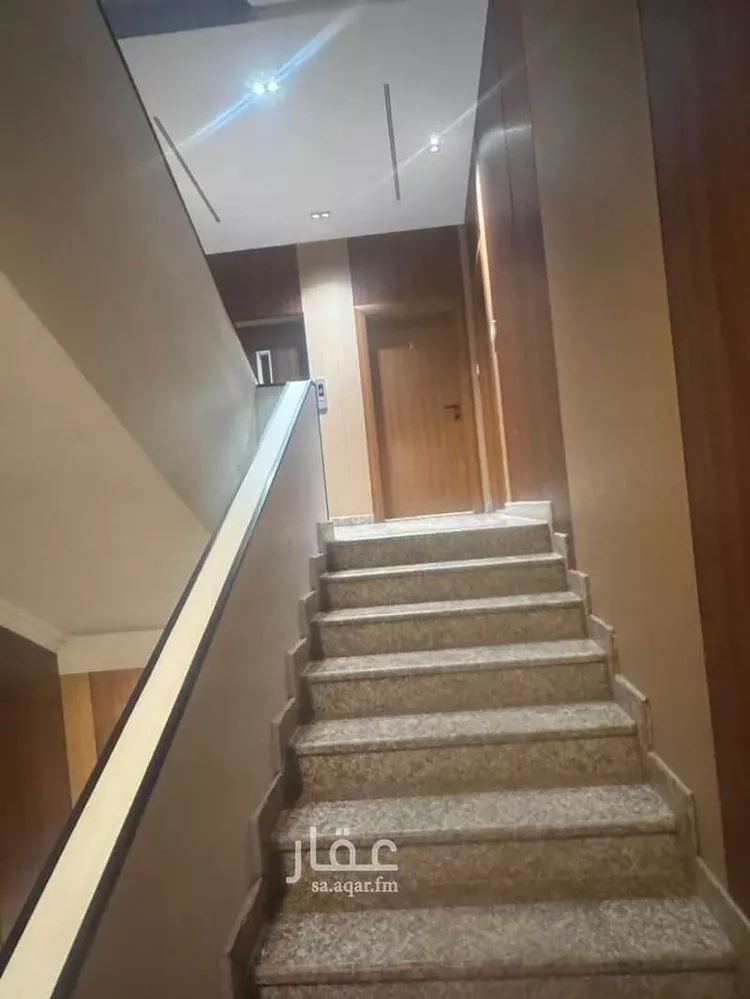 عمارة للإيجار في شارع 23 ب, حي الروضة, مدينة جازان, منطقة جازان صورة 2
