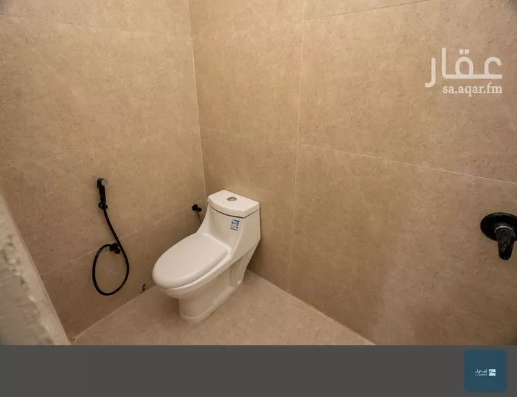 شقة للبيع في شارع مدائن صالح, حي الحمراء, مدينة الخبر, المنطقة الشرقية 7