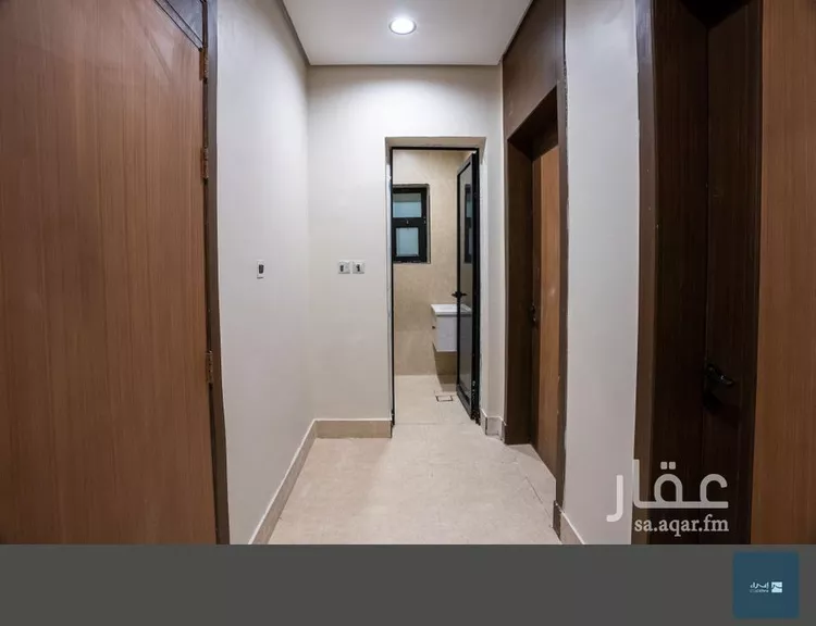 شقة للبيع في شارع مدائن صالح, حي الحمراء, مدينة الخبر, المنطقة الشرقية 8