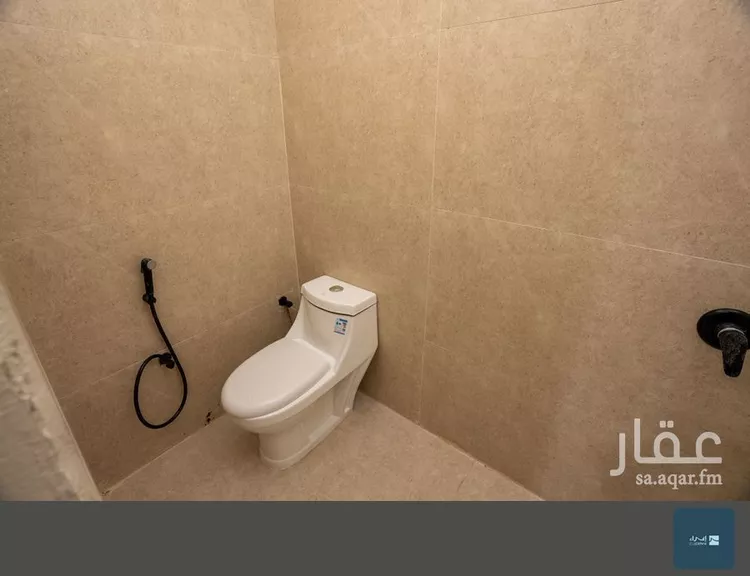 شقة للبيع في شارع مدائن صالح, حي الحمراء, مدينة الخبر, المنطقة الشرقية 9