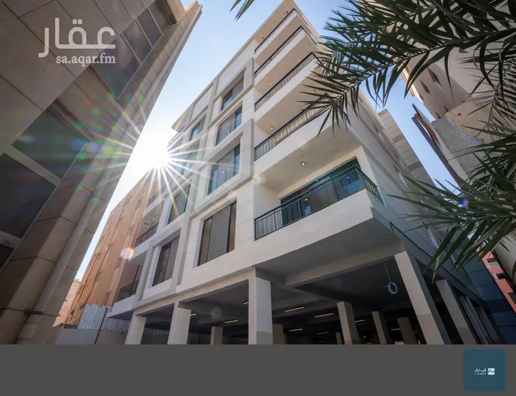 شقة للبيع في شارع يزيد بن حصين, حي الدانة الشمالية, مدينة الظهران, المنطقة الشرقية صورة 2