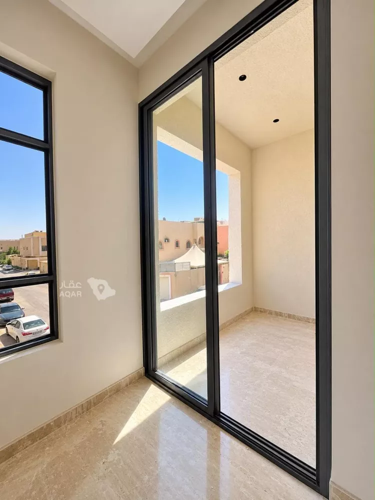 دور للبيع في شارع عسيلان, حي العريجاء الغربي, مدينة الرياض, منطقة الرياض 3