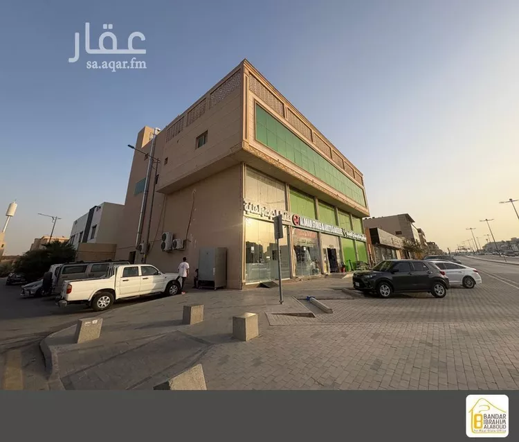 مكتب تجاري للإيجار في شارع انس بن مالك, حي النرجس, مدينة الرياض, منطقة الرياض