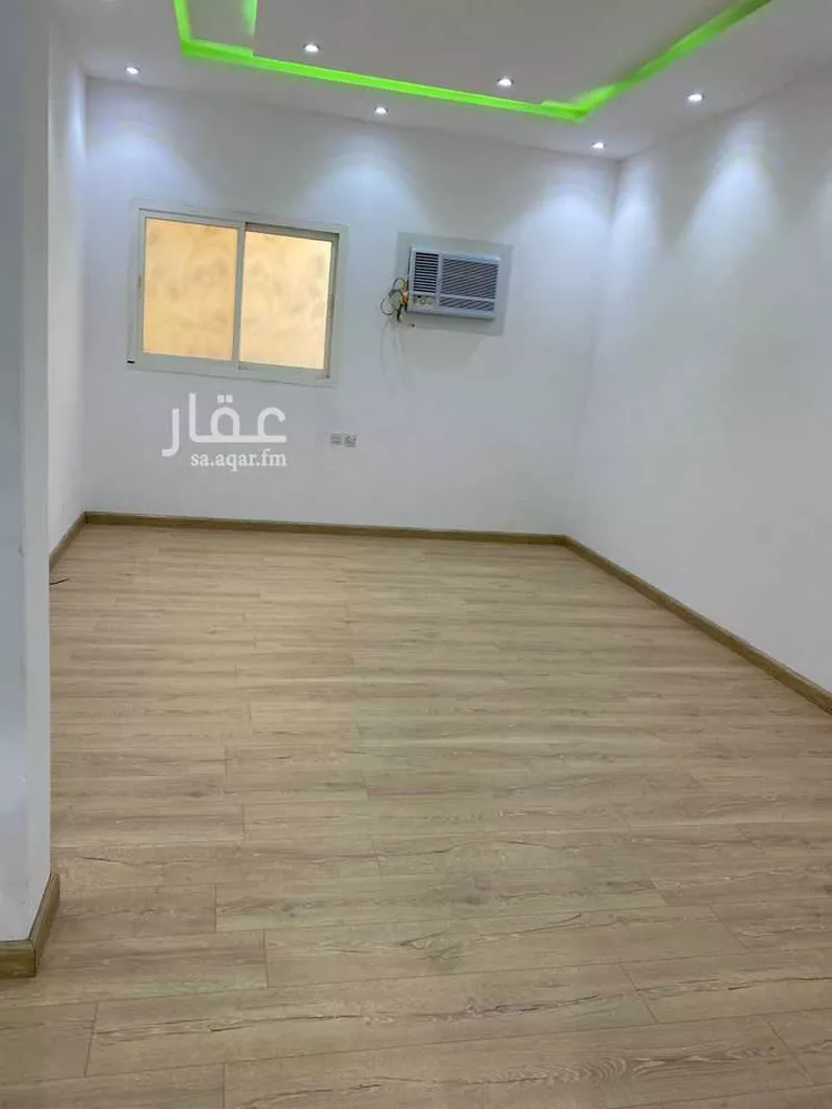 شقة للبيع في شارع الشيخ حسن بن حسين بن علي, حي الحمراء, مدينة الرياض, منطقة الرياض صورة 3