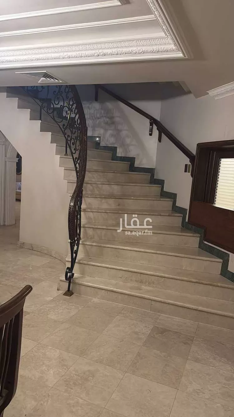 فيلا للبيع في شارع الخواطر, حي العقربية, مدينة الخبر, المنطقة الشرقية صورة 3